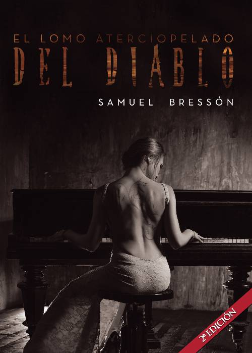 El lomo aterciopelado del diablo
