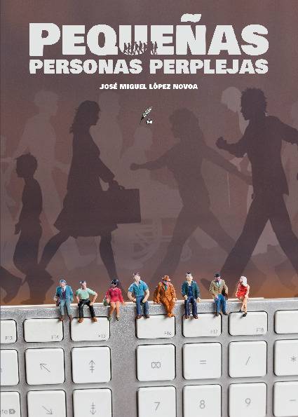 Pequeñas personas perplejas