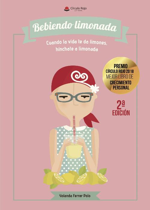 Bebiendo limonada